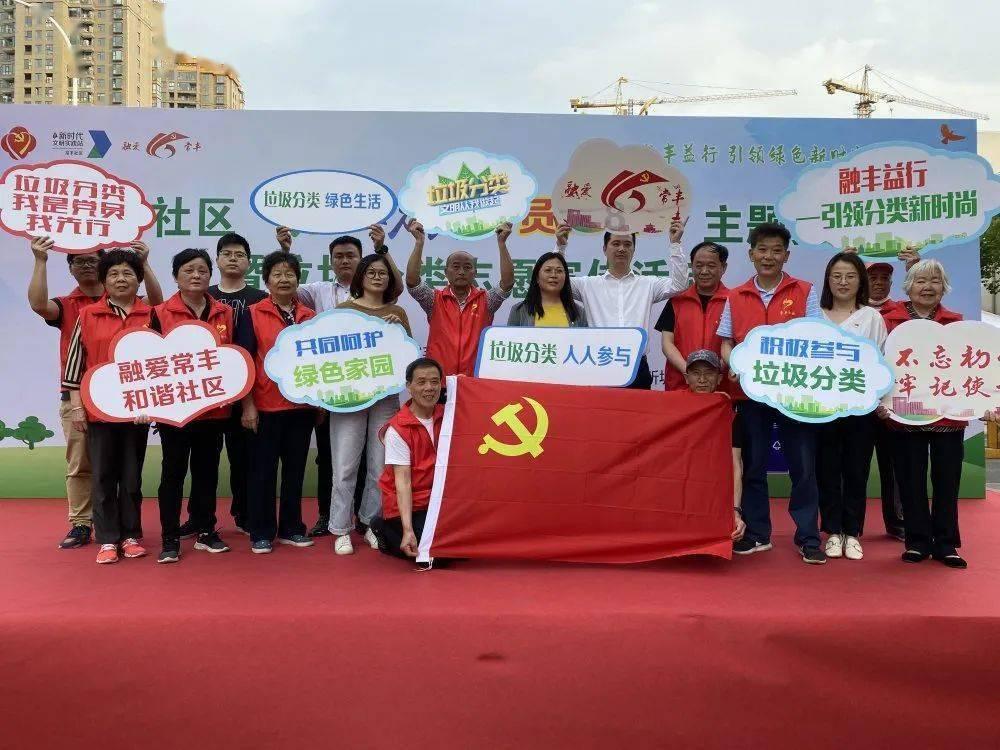 请结过婚的男女人士回答问题，别人跟我老婆求爱，我老婆怀孕7个月了我老婆都不理他人游戏画面